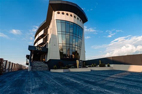 hotel aventus felix